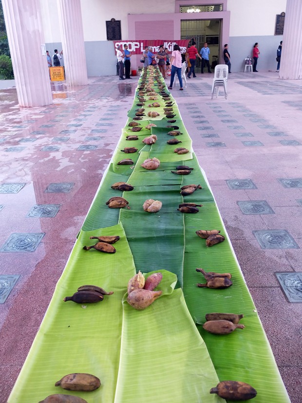 The Save Our Schools Network-UP Diliman Chapter prepared bananas and potatoes for a ceremonial boodle fight with the Lumad.